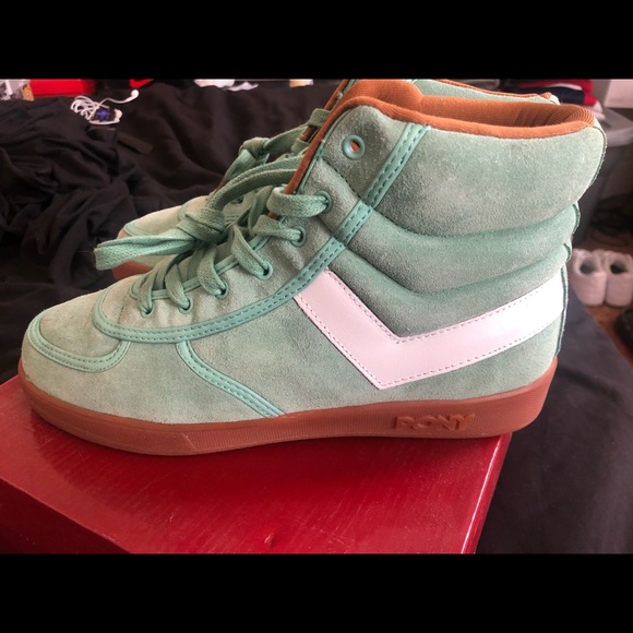 Pony x Atmos NYC men’s size 9 worn super lightly main image 8
